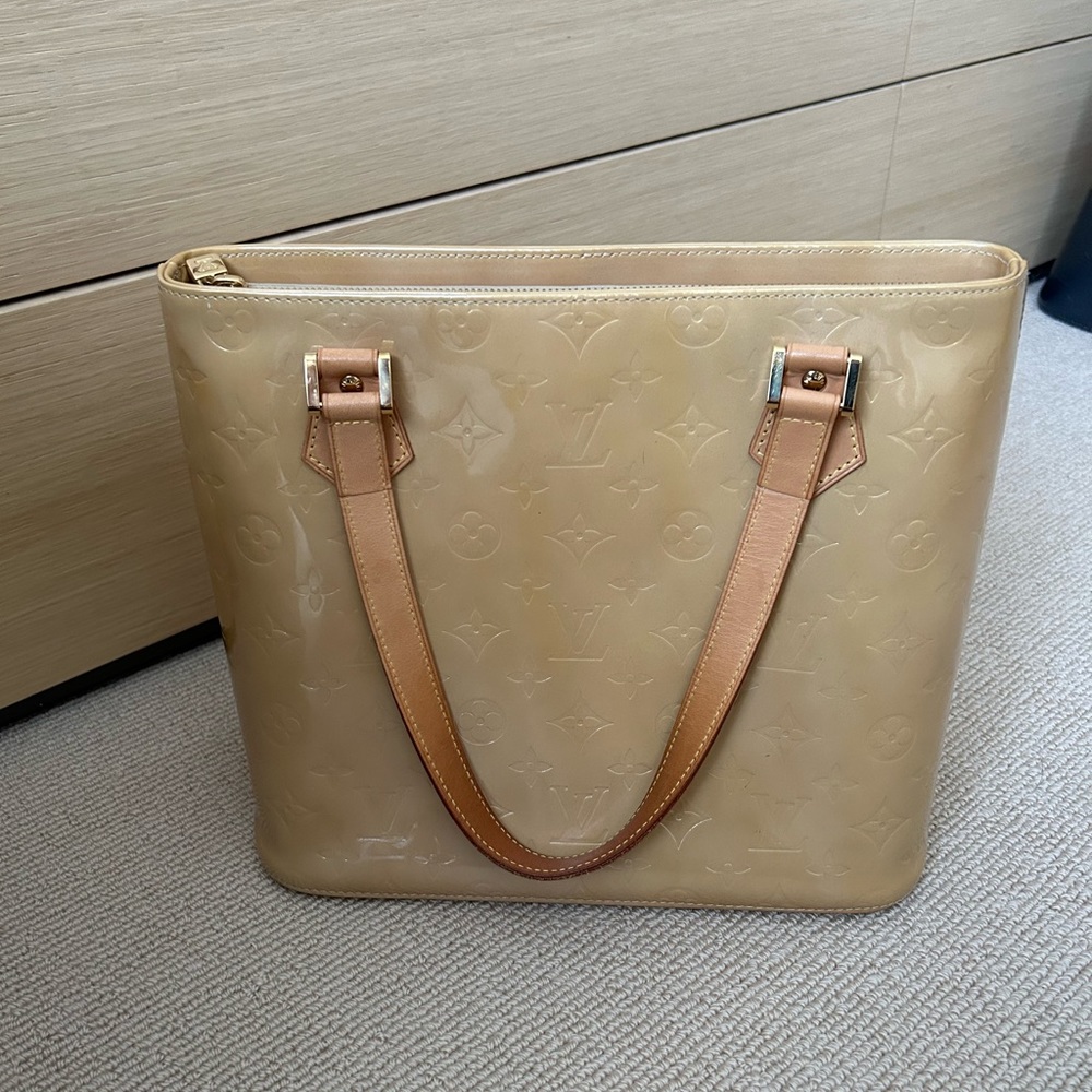 Louis Vuitton Stockton Monogram Vernis Bag